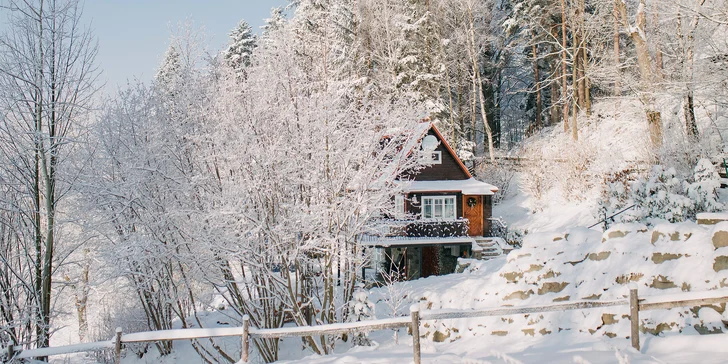 Zrekonštruovaná chalúpka pod Lysou horou, vrátane sauny, vírivky aj grilu, až pre 6 osôb