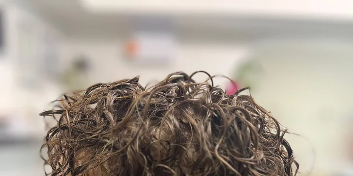 Trvalá pre rôzne dĺžky vlasov: Doprajte si hravé kučery!