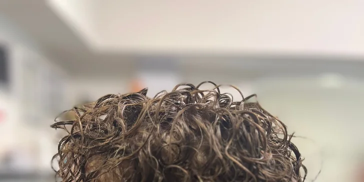 Trvalá pre rôzne dĺžky vlasov: Doprajte si hravé kučery!