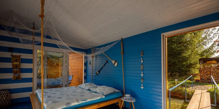 Netradičné ubytovanie v južných Čechách: domčeky na vodnej hladine, oddych aj rybolov