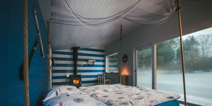 Netradičné ubytovanie v južných Čechách: domčeky na vodnej hladine, oddych aj rybolov