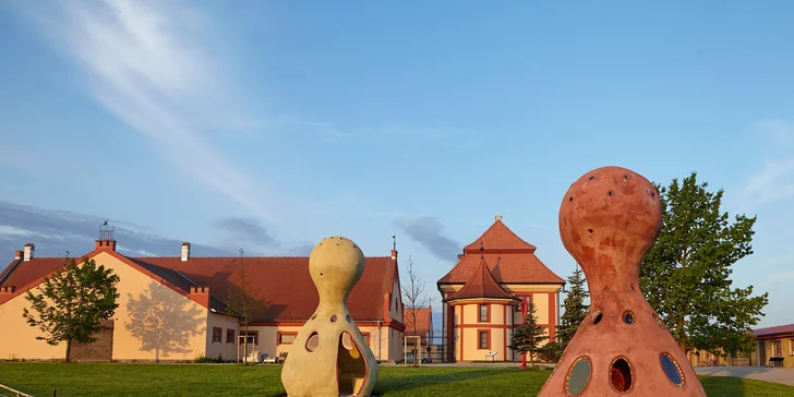 Safari v južných Čechách pre dvoch aj rodinu: raňajky, zvieratá a jazda offroadom