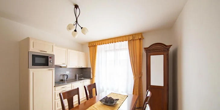 Zažite život zvierat: pobyt v Safari Resorte s raňajkami a Offroad Safari jazdou