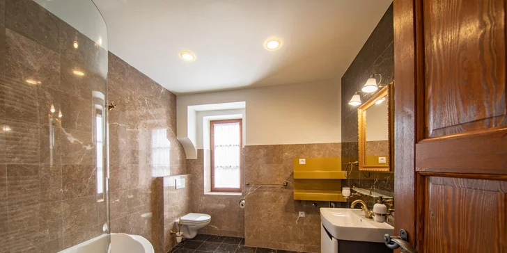 Zažite život zvierat: pobyt v Safari Resorte s raňajkami a Offroad Safari jazdou