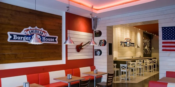 American Burger menu s hranolkami a nápojom
