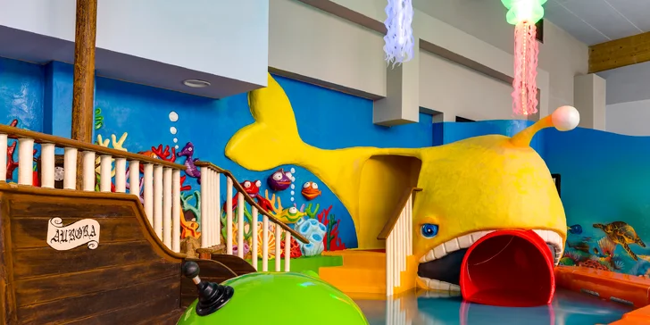 Międzyzdroje: hotel pri pláži, neobmedzene wellness, polpenzia a raj pre deti