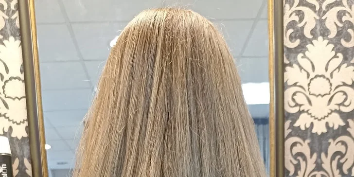 Strih, balayage alebo regenerácia vlasov ultrazvukovou žehličkou