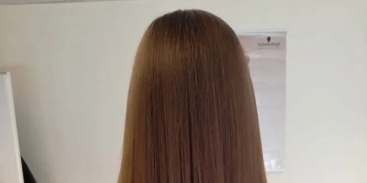 Strih, balayage alebo regenerácia vlasov ultrazvukovou žehličkou