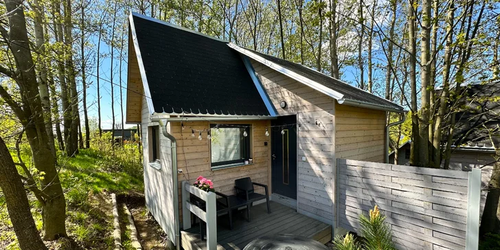 Oddych vo wellness domčeku s privátnou vírivkou a fínskou saunou pod Jizerami