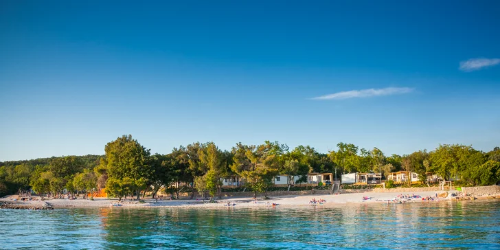 Dovolenka na ostrove Krk: 3* hotel kúsok od pláže, strava aj 2 deti do 9,99 rokov zdarma