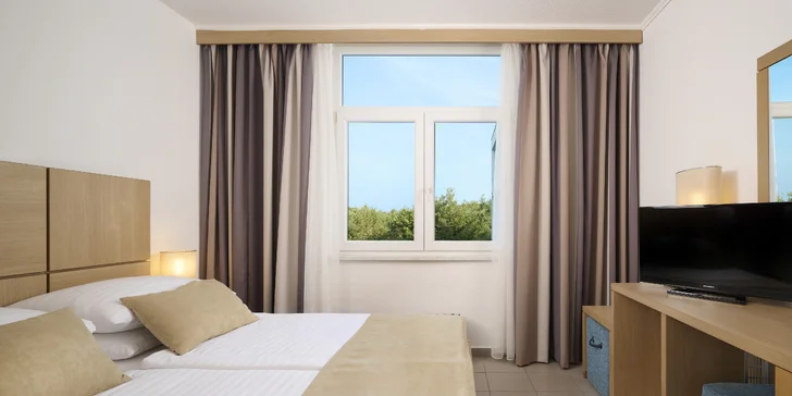 Dovolenka na ostrove Krk: 3* hotel kúsok od pláže, strava aj 2 deti do 9,99 rokov zdarma