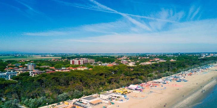 Jadranská riviéra pri Rimini: 3* hotel blízko pláže, plná penzia alebo polpenzia, vonkajší bazén