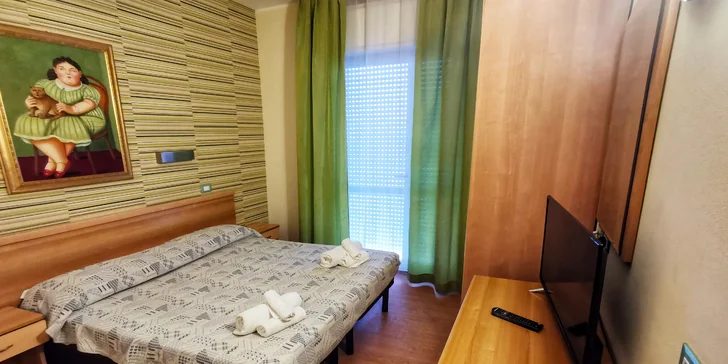 Jadranská riviéra pri Rimini: 3* hotel blízko pláže, plná penzia alebo polpenzia, vonkajší bazén