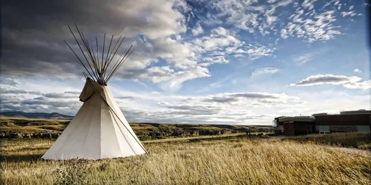 Pobyt v indiánskej dedinke pre 2–4 osoby: nocľah v teepee, raňajky a Offroad Safari jazda