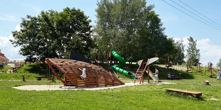 Pobyt v indiánskej dedinke pre 2–4 osoby: nocľah v teepee, raňajky a Offroad Safari jazda