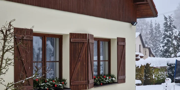 Zrekonštruovaná chalupa vo Frýdlante nad Ostravicí: priamo pri rieke, vlastná sauna, vírivka a záhrada, 9 km od Lysé hory