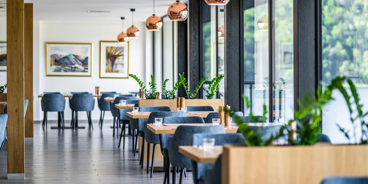 Moderný rodinný SPA rezort na brehu Rožnovského jazera s wellness