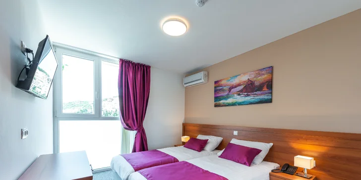 Dubrovník: hotel s bazénom a polpenziou, lokalita hneď pri pláži