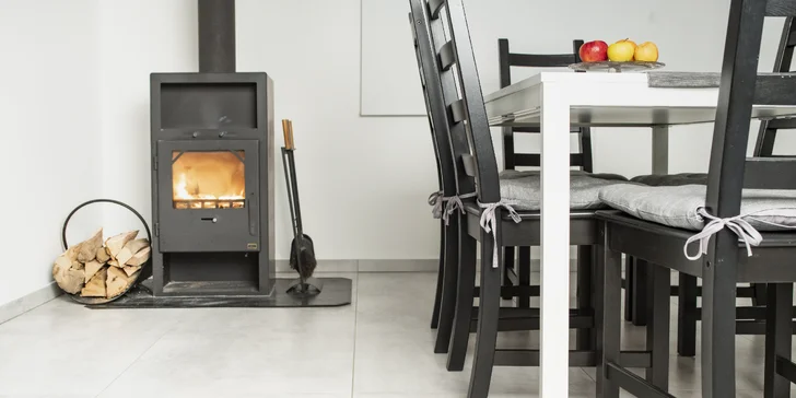 Prenájom krásneho domu v Němčičkách až pre 6 osôb, záhrada s jazierkom a božský pokoj