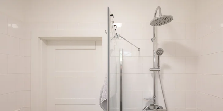 Prenájom krásneho domu v Němčičkách až pre 6 osôb, záhrada s jazierkom a božský pokoj