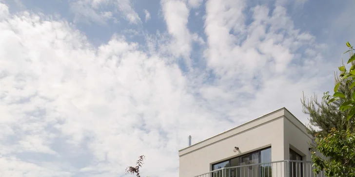 Prenájom krásneho domu v Němčičkách až pre 6 osôb, záhrada s jazierkom a božský pokoj