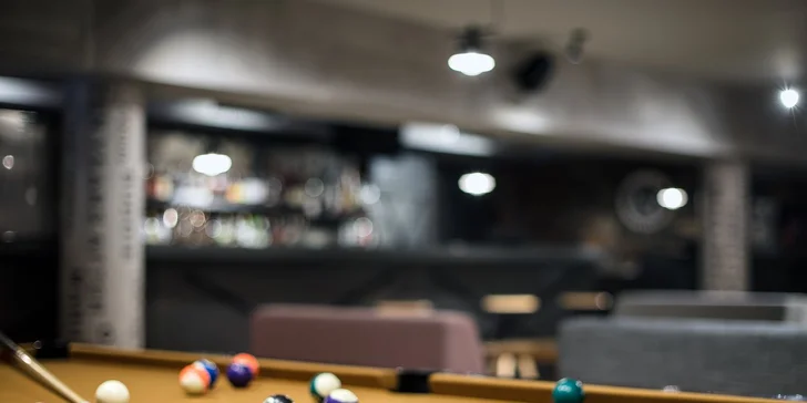 Parádny rezort 13 km od Baltu: raňajky, wellness, zoo aj kone, vlastné jazero, festival a mnoho ďalšieho