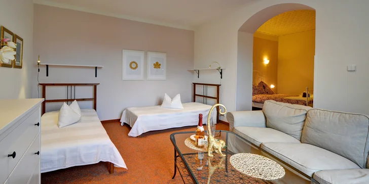 Dovolenka s výhľadom na Loket: rodinný penzión s raňajkami a vstupom do wellness