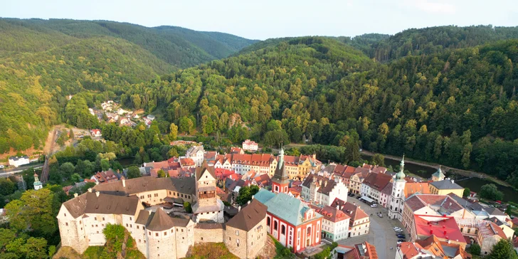 Dovolenka s výhľadom na Loket: rodinný penzión s raňajkami a vstupom do wellness