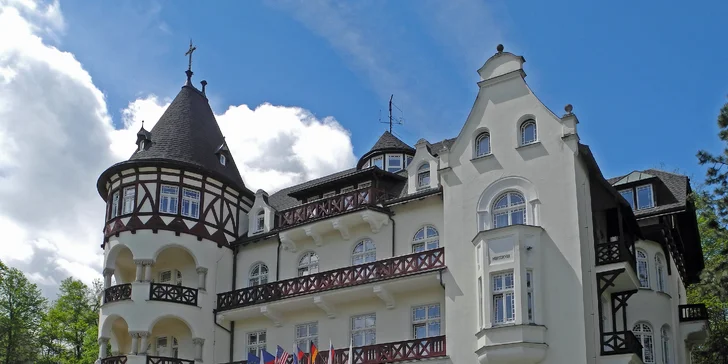 4* pobyt vo Varoch: strava, neobmedzený wellness, spa alebo beauty procedúry podľa balíčka