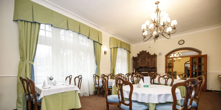 4* pobyt vo Varoch: strava, neobmedzený wellness, spa alebo beauty procedúry podľa balíčka