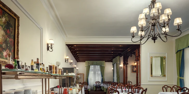 4* pobyt vo Varoch: strava, neobmedzený wellness, spa alebo beauty procedúry podľa balíčka