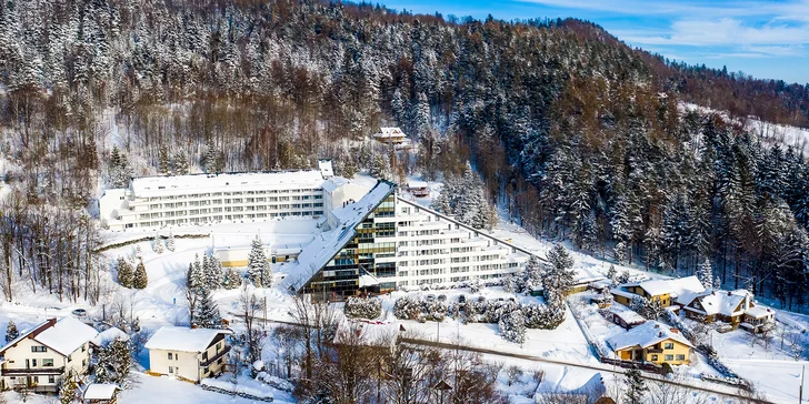 Rodinná dovolenka v poľských Beskydách: horský hotel s jedlom, wellness a animáciami pre deti