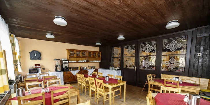 Pobyt na pomedzí Jizerských hôr a Krkonôš: raňajky alebo polpenzia, sauna aj požičanie elektrobicyklov