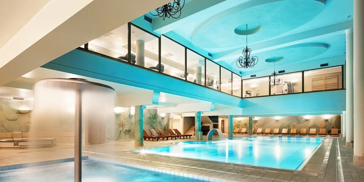 Parádny rezort 13 km od Baltu: raňajky, wellness, zoo aj kone, vlastné jazero, festival a mnoho ďalšieho