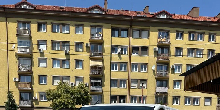 Pohodlné cestovanie pre vašu partiu aj pracovný tím: prenájom mikrobusov a úžitkových áut