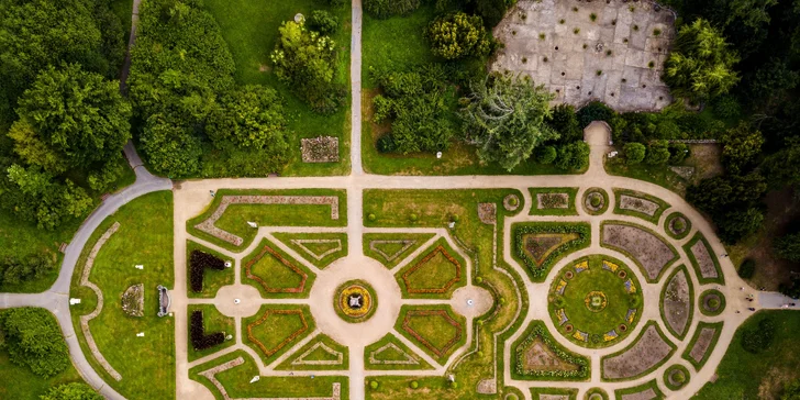 Spoznajte najkrajšie české hrady a zámky: Červená Lhota, Hluboká nad Vltavou, Lipnica a ďalšie