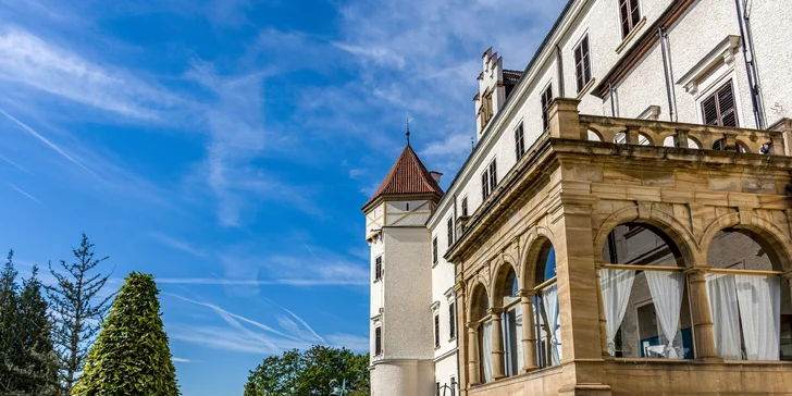 Spoznajte najkrajšie české hrady a zámky: Červená Lhota, Hluboká nad Vltavou, Lipnica a ďalšie