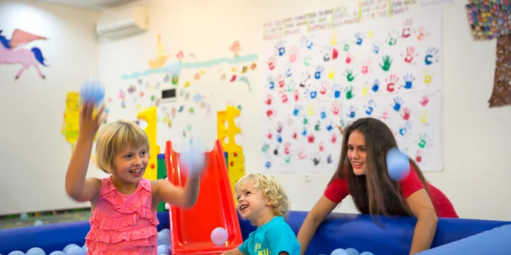 Dovolenka na chorvátskom Krku: 3* hotel pri pláži, raňajky aj polpenzia plus, animácie