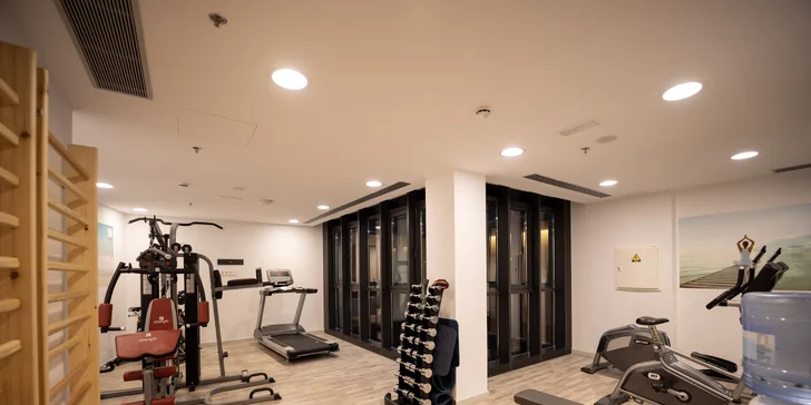 Moderný 4* hotel v centre španielskej Sevilly s raňajkami a bazénom