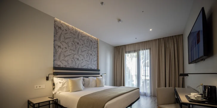 Moderný 4* hotel v centre španielskej Sevilly s raňajkami a bazénom