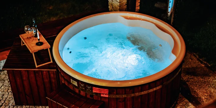 Luxusná vila v Beskydoch: krb, kúpací sud aj sauna