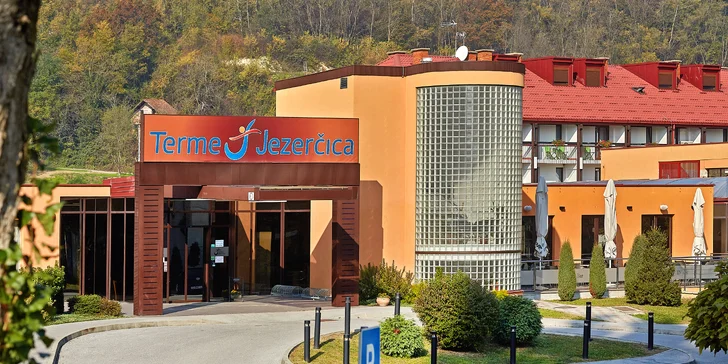 Chorvátske termály Jezerčica: 4* hotel s 8 bazénmi, plná alebo polpenzia
