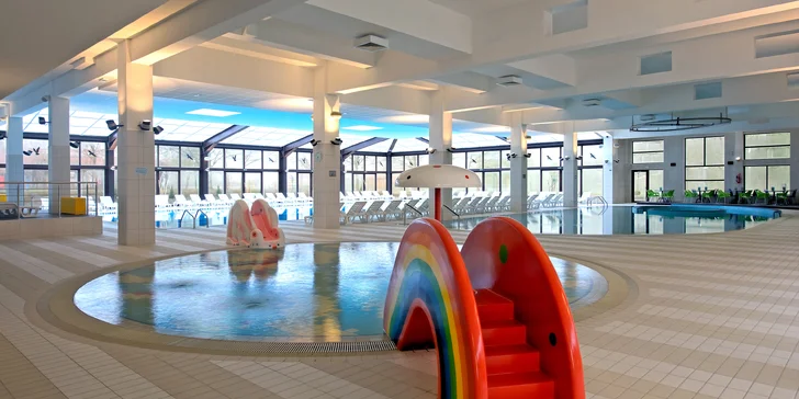 Chorvátske termály Jezerčica: 4* hotel s 8 bazénmi, plná alebo polpenzia