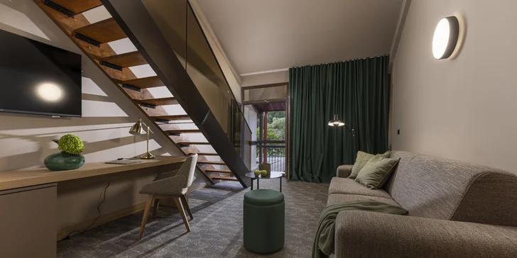 Chorvátske termály Jezerčica: 4* hotel s 8 bazénmi, plná alebo polpenzia