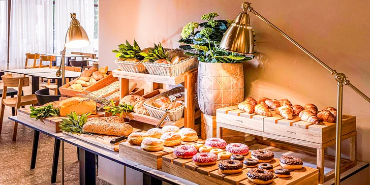 Chorvátske termály Jezerčica: 4* hotel s 8 bazénmi, plná alebo polpenzia