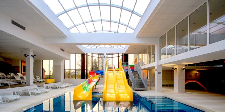 Chorvátske termály Jezerčica: 4* hotel s 8 bazénmi, plná alebo polpenzia