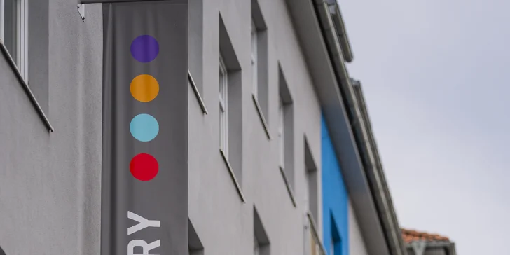 4* pobyt v modernej pražskej štvrti: hotel s raňajkami, wellness aj fitness, karta výhod