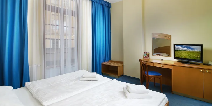 Polpenzia, masáž, perličkový kúpeľ aj parafínový zábal v samotnom srdci Karlových Varov