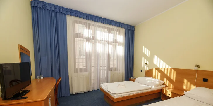 Polpenzia, masáž, perličkový kúpeľ aj parafínový zábal v samotnom srdci Karlových Varov