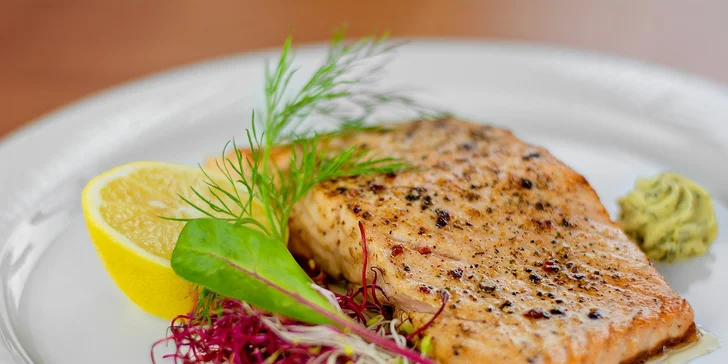 Polpenzia, masáž, perličkový kúpeľ aj parafínový zábal v samotnom srdci Karlových Varov